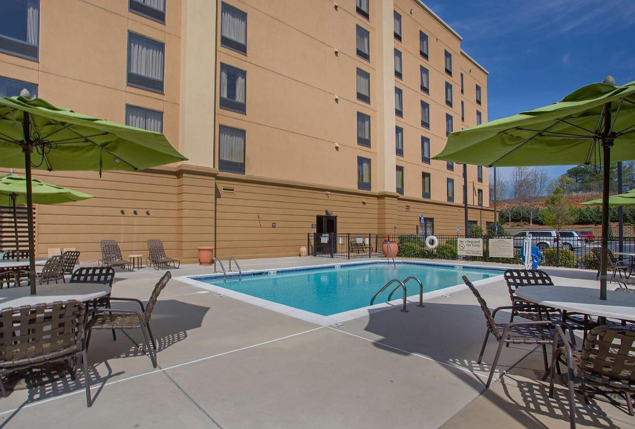 Hampton Inn Covington Exterior photo